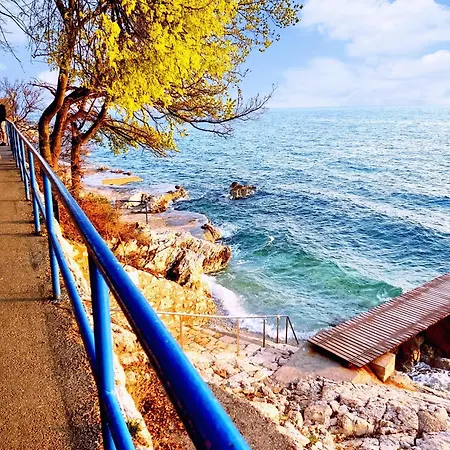 Pelcic,with Wifi And Free Parking Apartment