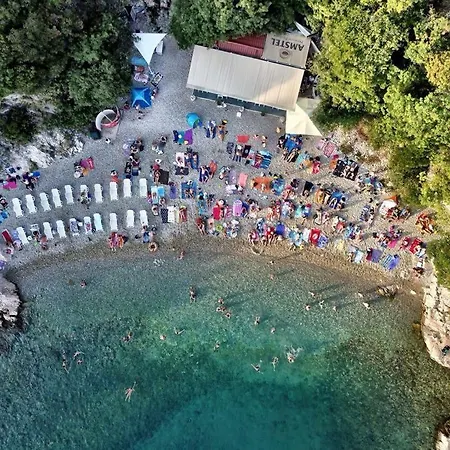 Pelcic,with Wifi And Free Parking Kostrena