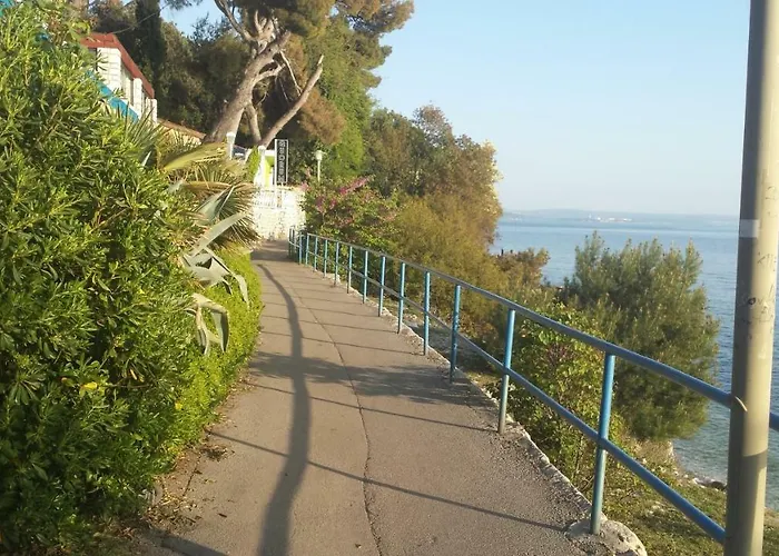 Pelcic,with Wifi And Free Parking * Kostrena